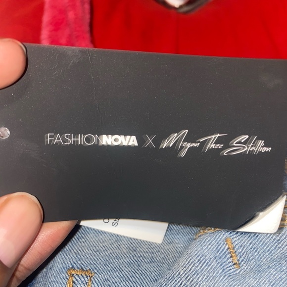 MEGAN THE STALLION JEANS - Picture 3 of 4